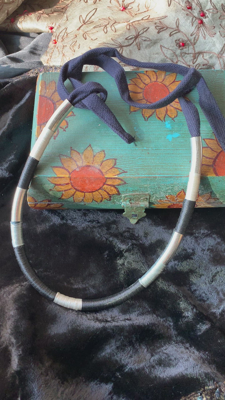 Black and silver Hasli Necklace