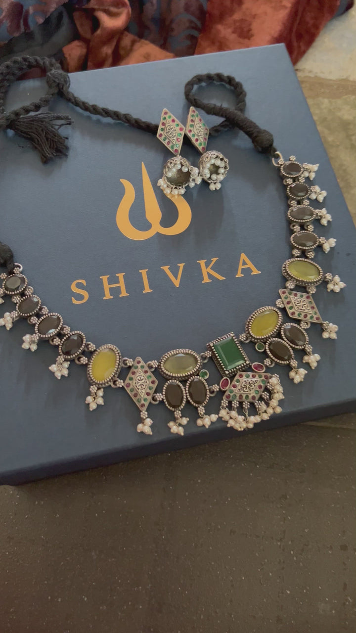 Beautiful Monalisa Stones Necklace with Jhumkis
