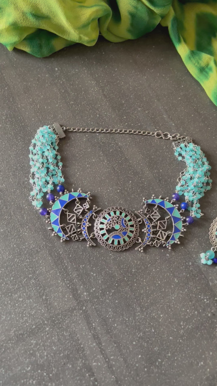 Vintage Enamelled Choker with Earrings