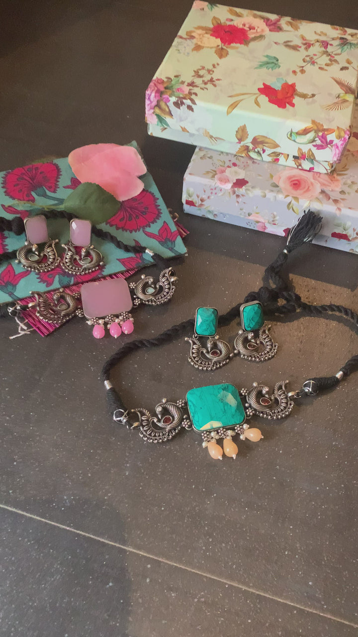 Vintage Stones Choker with Statement Earrings