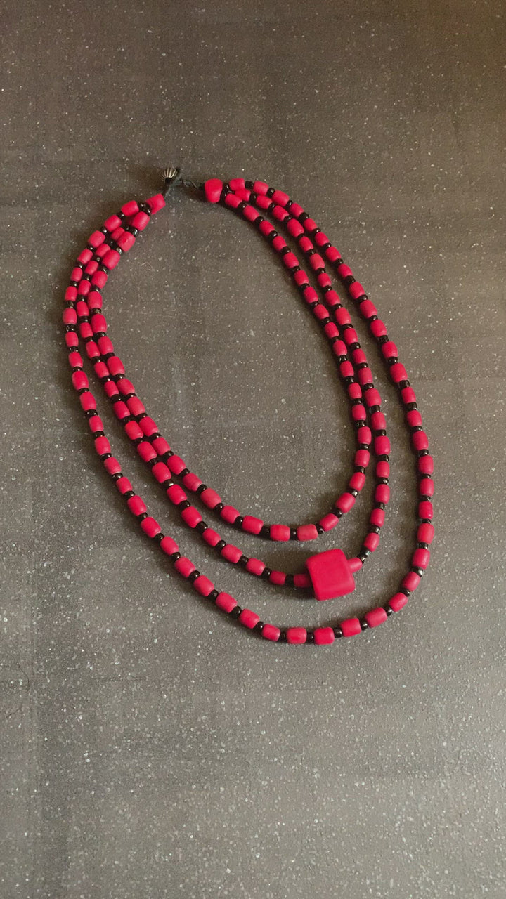 Trendy Beaded Necklace