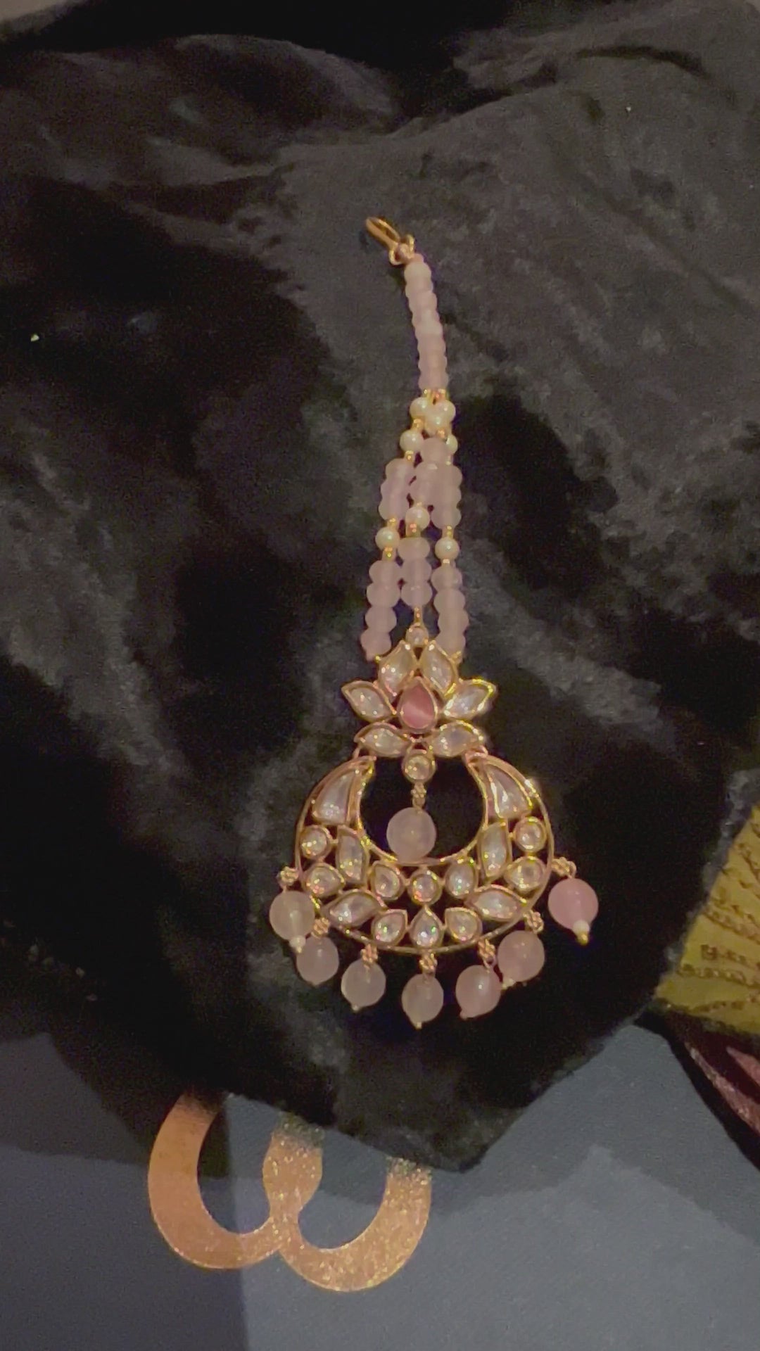 Gorgeous Pink Beads Kundan Maangtikka