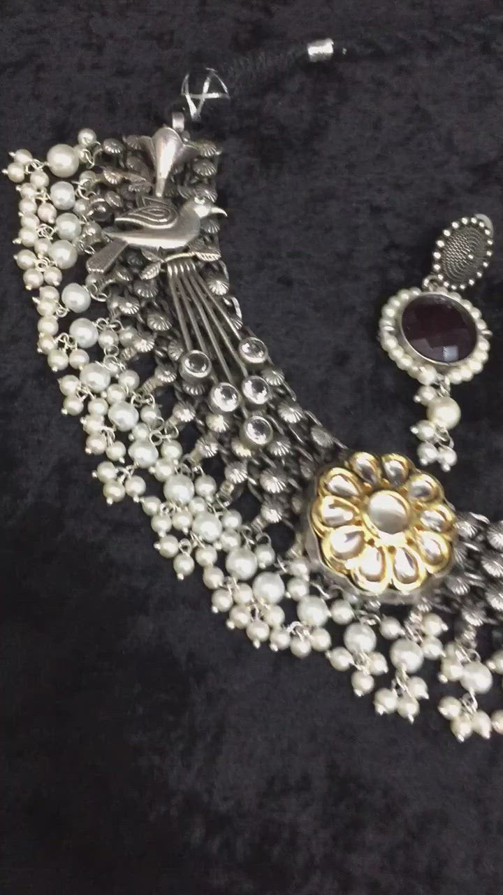 Vintage Artistic Necklace with Earrings
