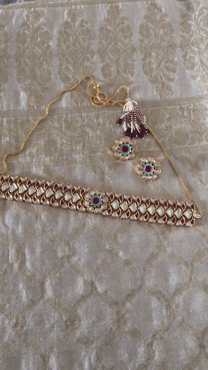 Gorgeous Polki Kundan Choker with Studs