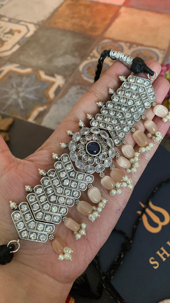 Vintage Artistic Choker with Statement Earrings - SHIVKA