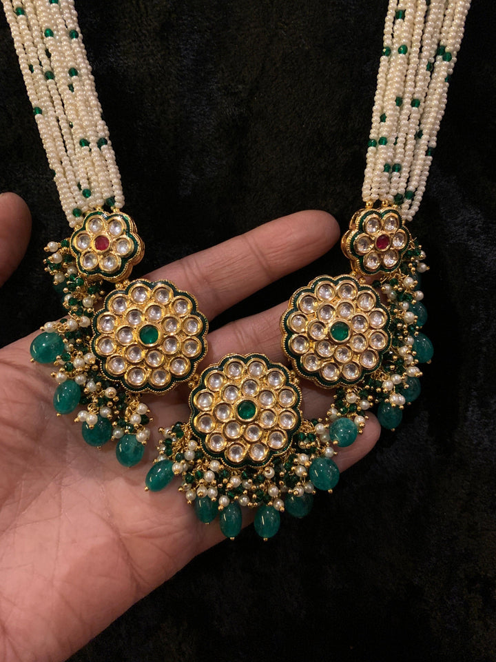 Traditional Flower Kundan Necklace with Earrings - SHIVKA