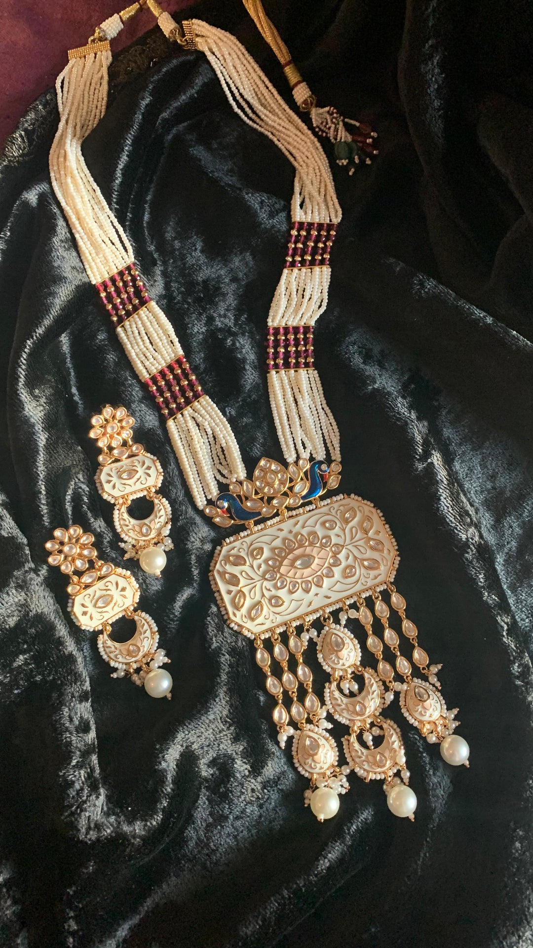 Kundan Necklace with Gorgeous Earrings