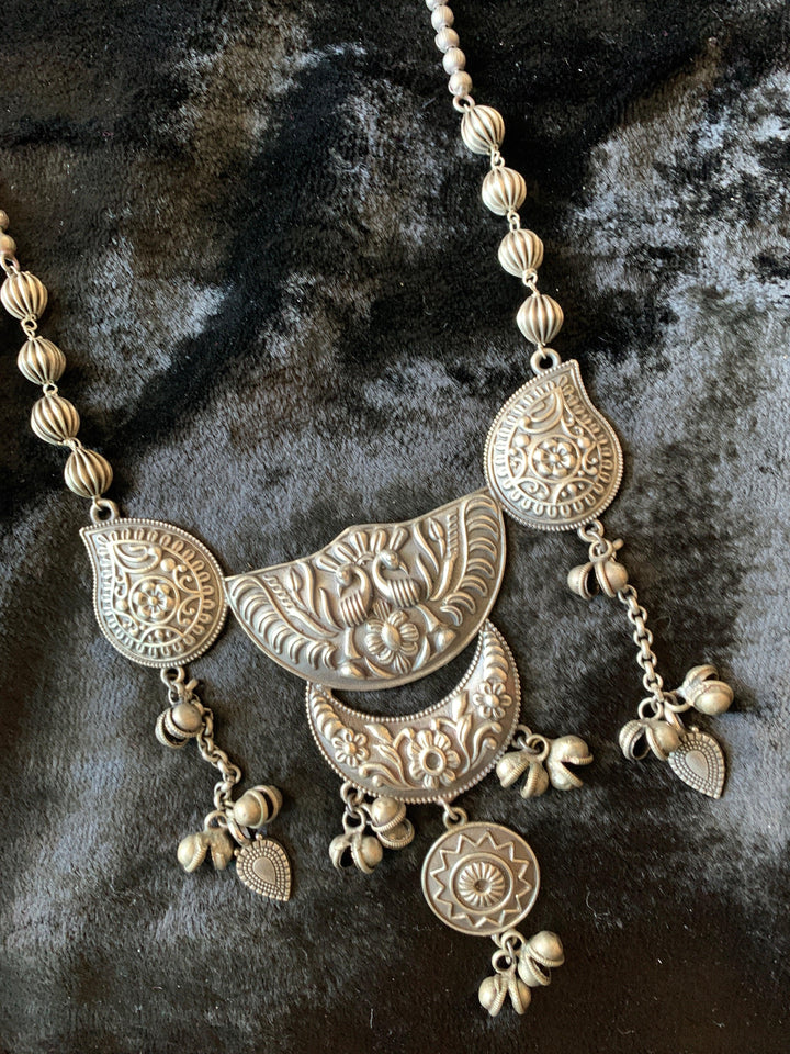 Vintage Pendant Long Necklace - SHIVKA