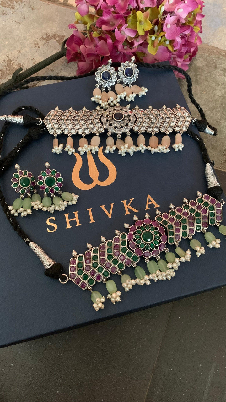 Vintage Artistic Choker with Statement Earrings - SHIVKA