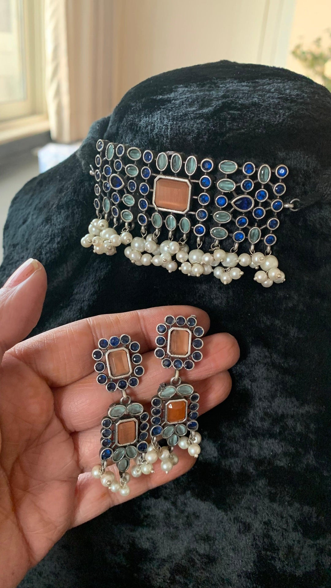 Vintage Stones Choker with Statement Earrings - SHIVKA