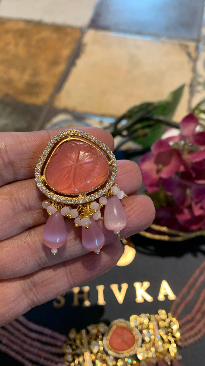 Pink Carved Stone Kundan Choker with Stud Earrings - SHIVKA
