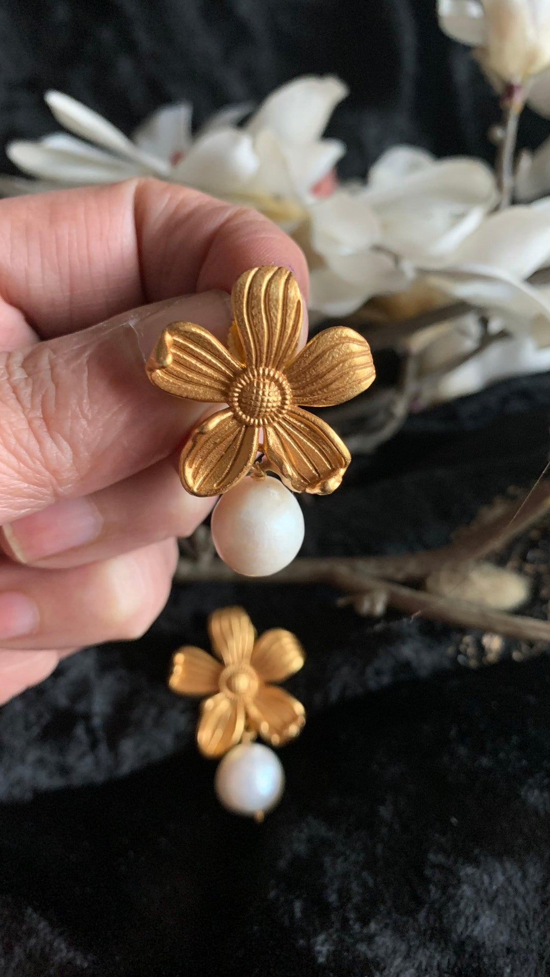 Pearl Drops Flower Earrings - SHIVKA