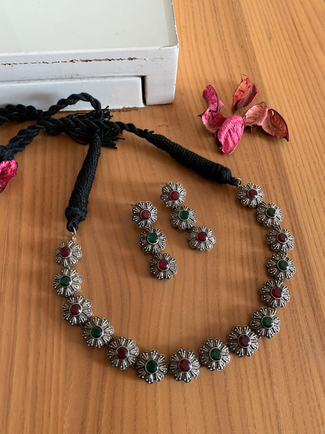 Vintage Necklace with Earrings - SHIVKA