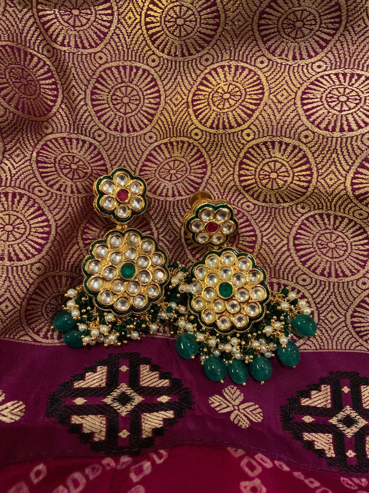 Traditional Flower Kundan Necklace with Earrings - SHIVKA