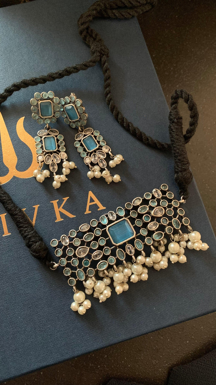 Vintage Stones Choker with Statement Earrings - SHIVKA