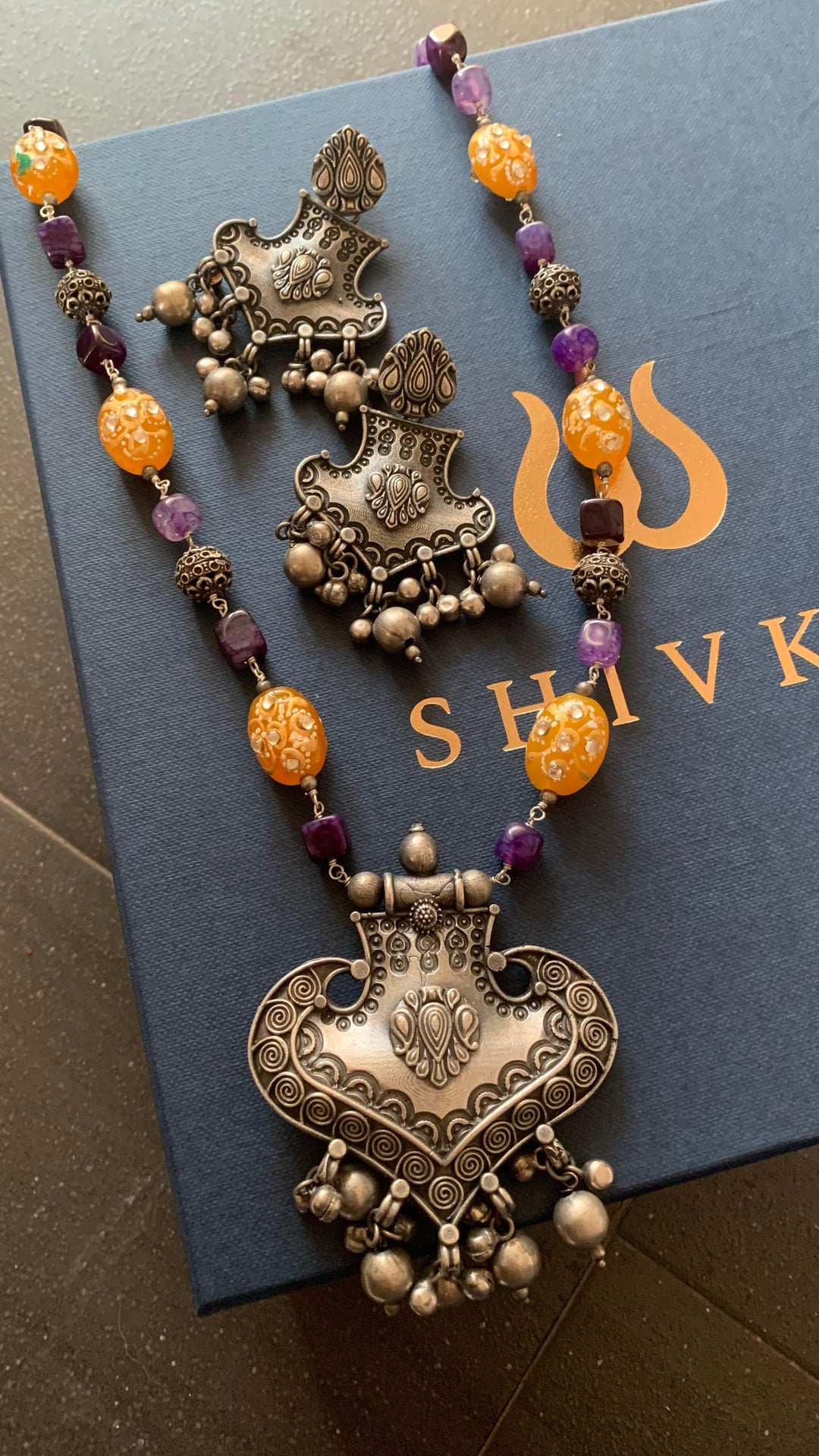Statement Pendant Necklace with Earrings - SHIVKA
