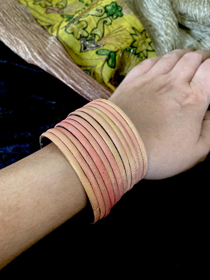 Shades of pink and gold - SHIVKA