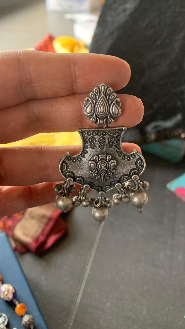 Statement Pendant Necklace with Earrings - SHIVKA