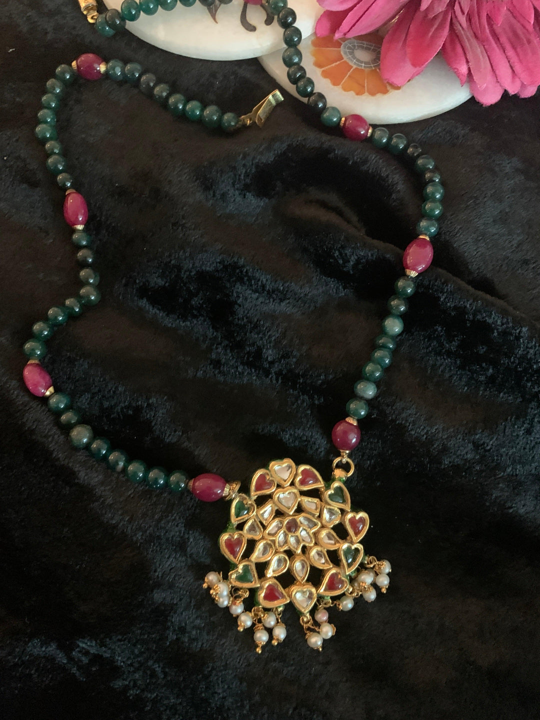 Vintage Jadau Pendant Necklace with Earrings - SHIVKA