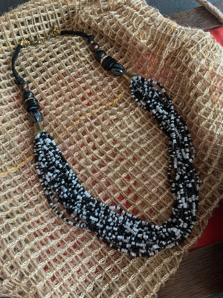 Black and white Beaded Necklace
