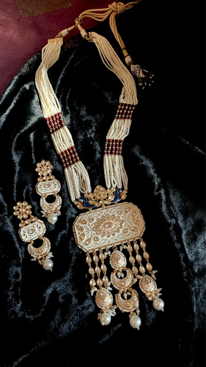 Kundan Necklace with Gorgeous Earrings