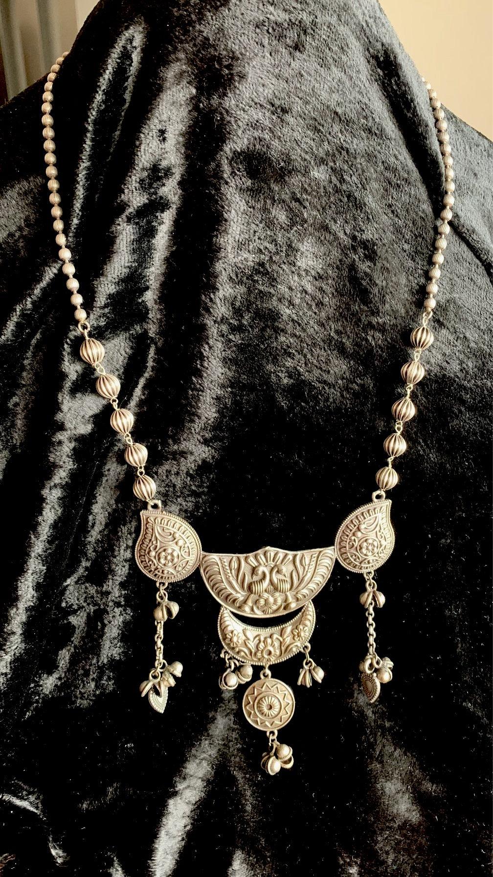 Vintage Pendant Long Necklace - SHIVKA