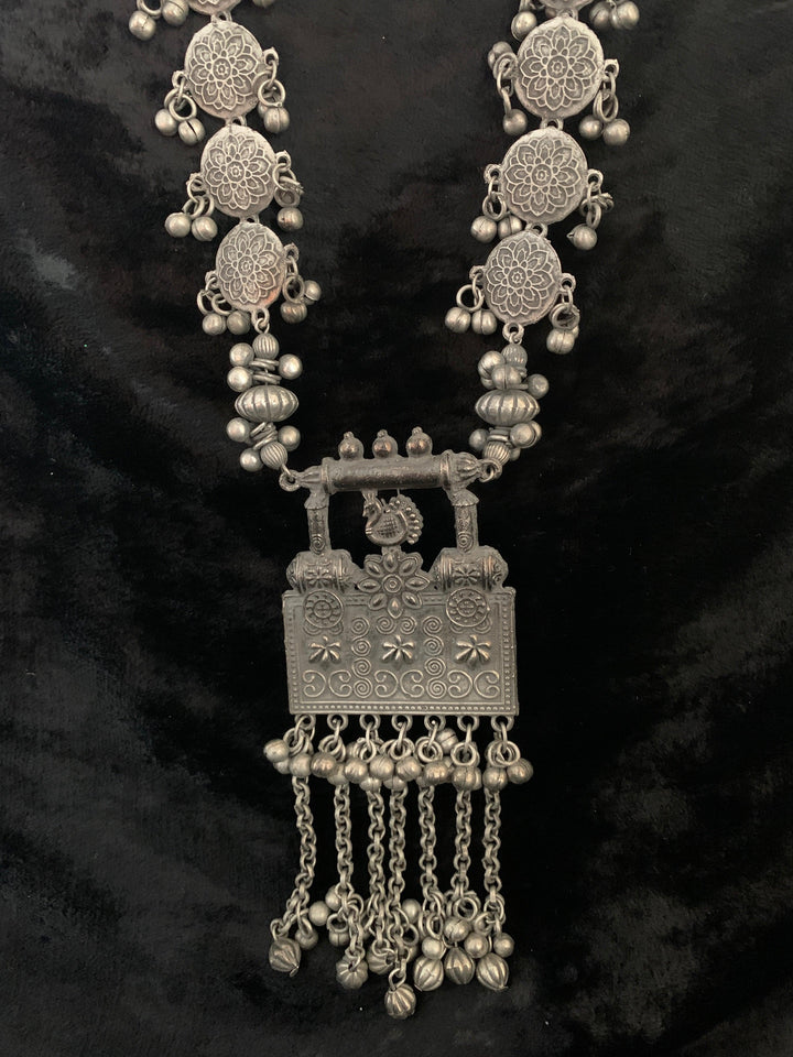 Tribal Long Necklace with Earrings - SHIVKA