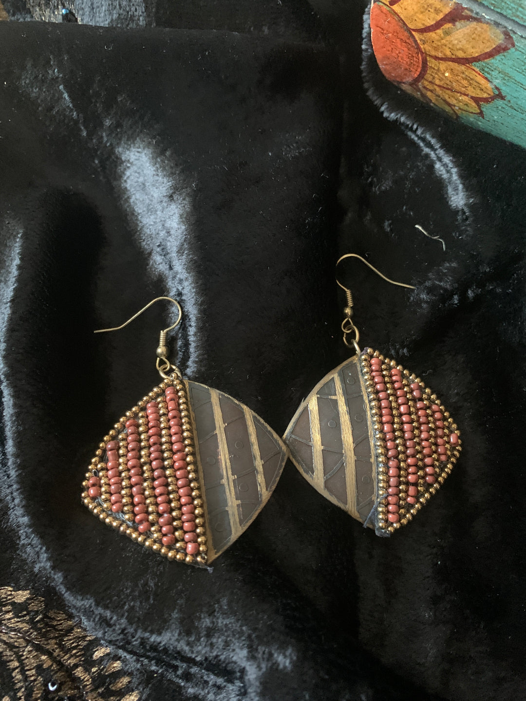 Antique Gold and Green Beaded Necklace with Earrings