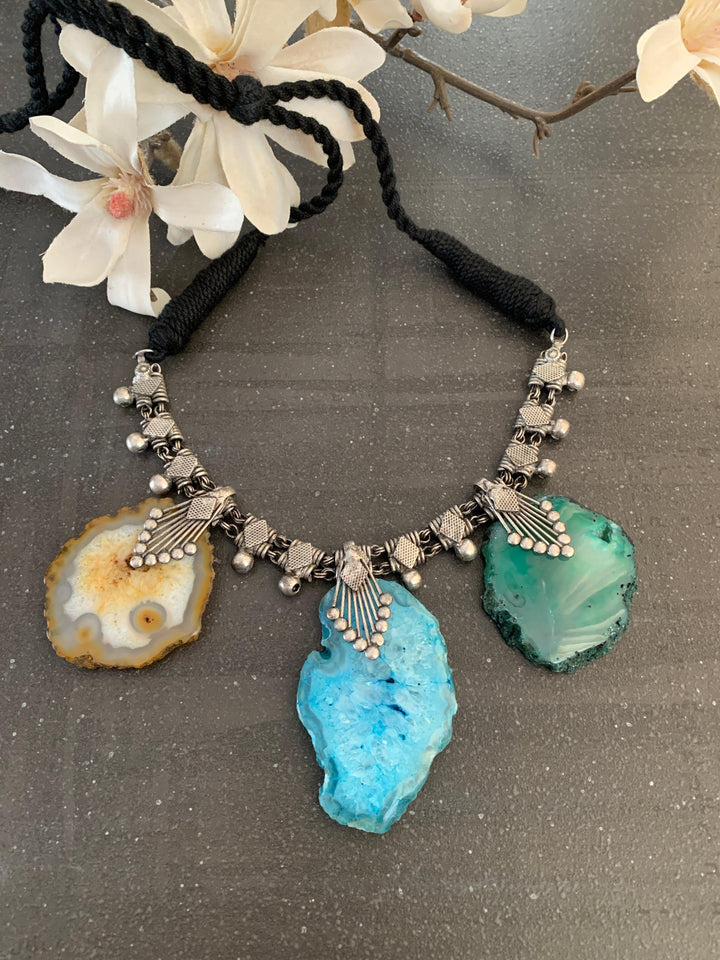 Trendy Three Stones Necklace - SHIVKA