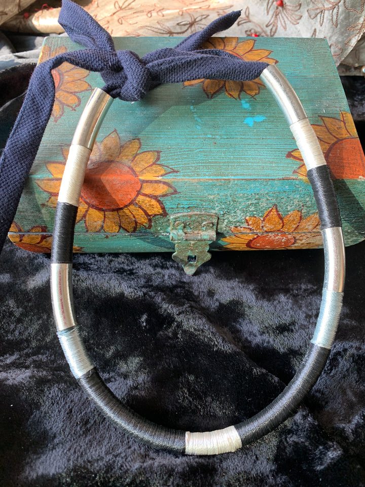 Black and silver Hasli Necklace