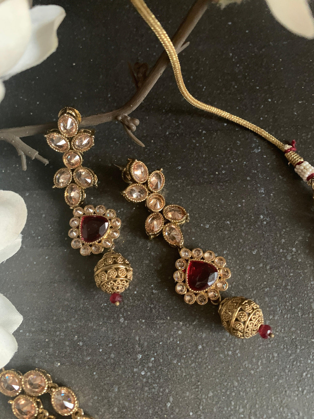 Gorgeous Uncut Diamond Necklace with Earrings - SHIVKA