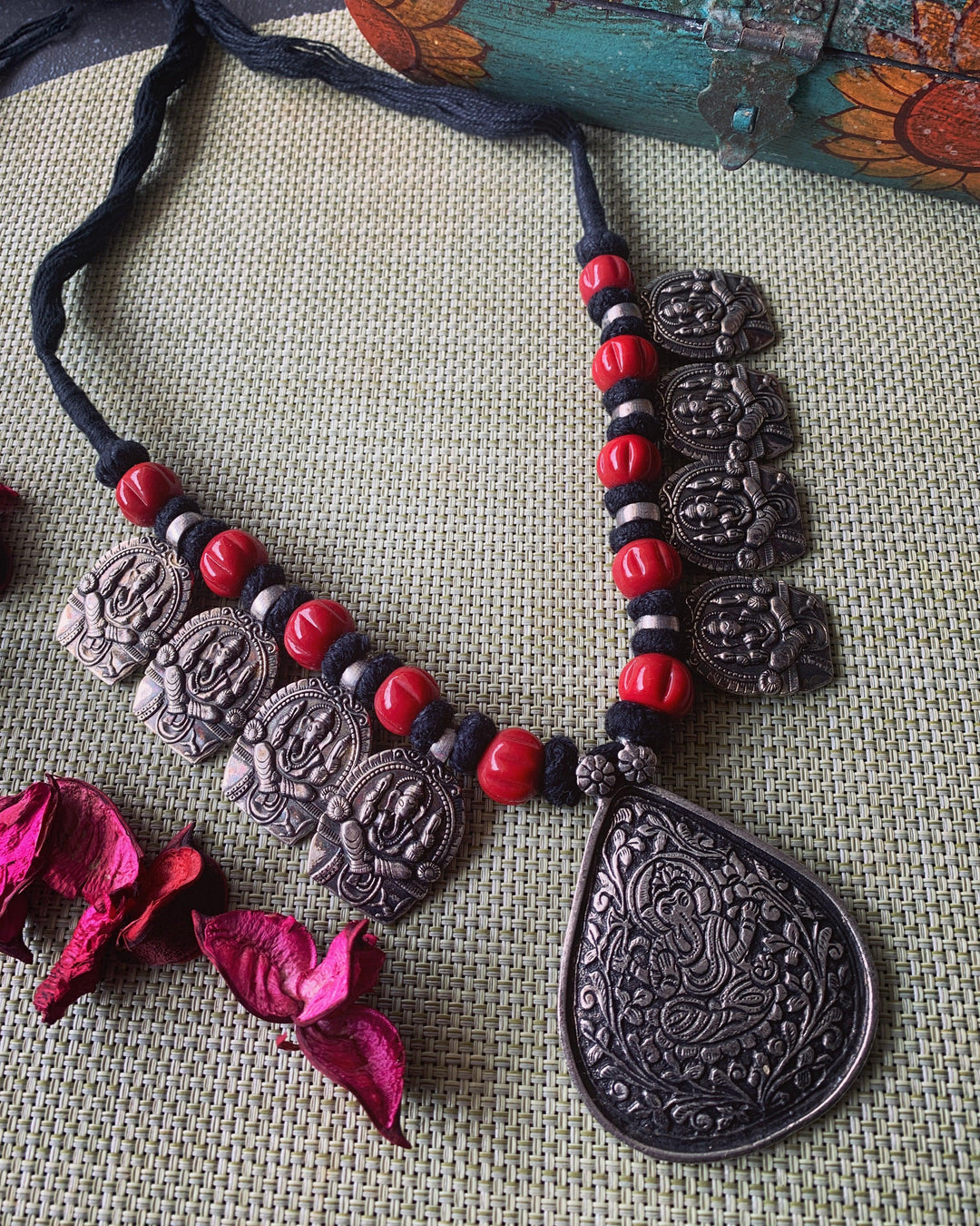 Traditional Ganesha Pendant Necklace - SHIVKA