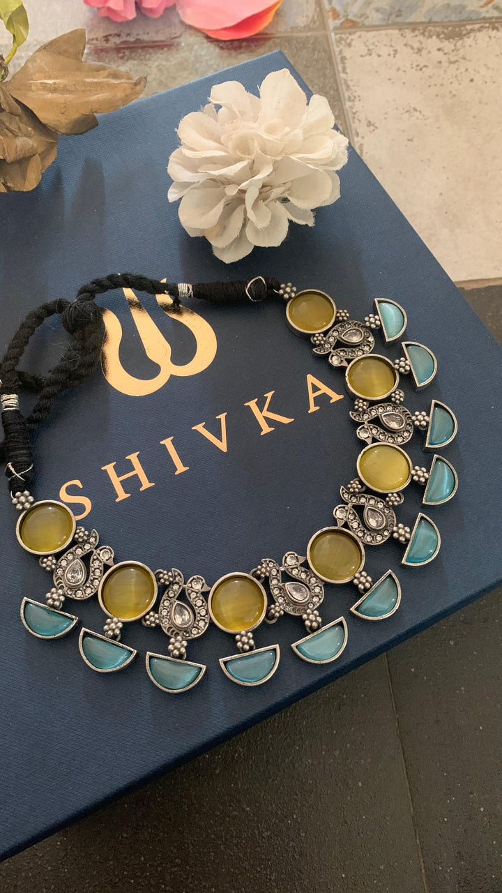 Vintage Artistic Necklace with Statement Earrings - SHIVKA