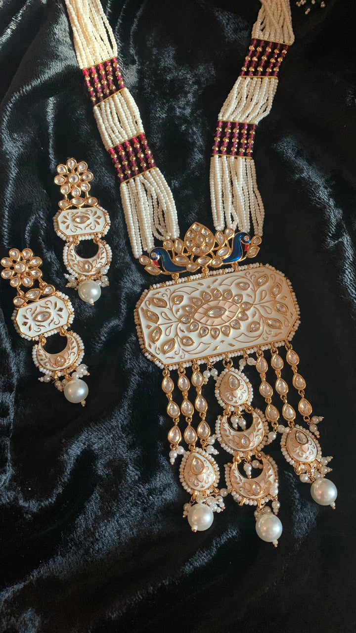 Kundan Necklace with Gorgeous Earrings