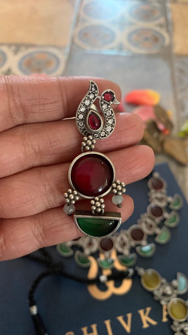 Vintage Artistic Necklace with Statement Earrings - SHIVKA