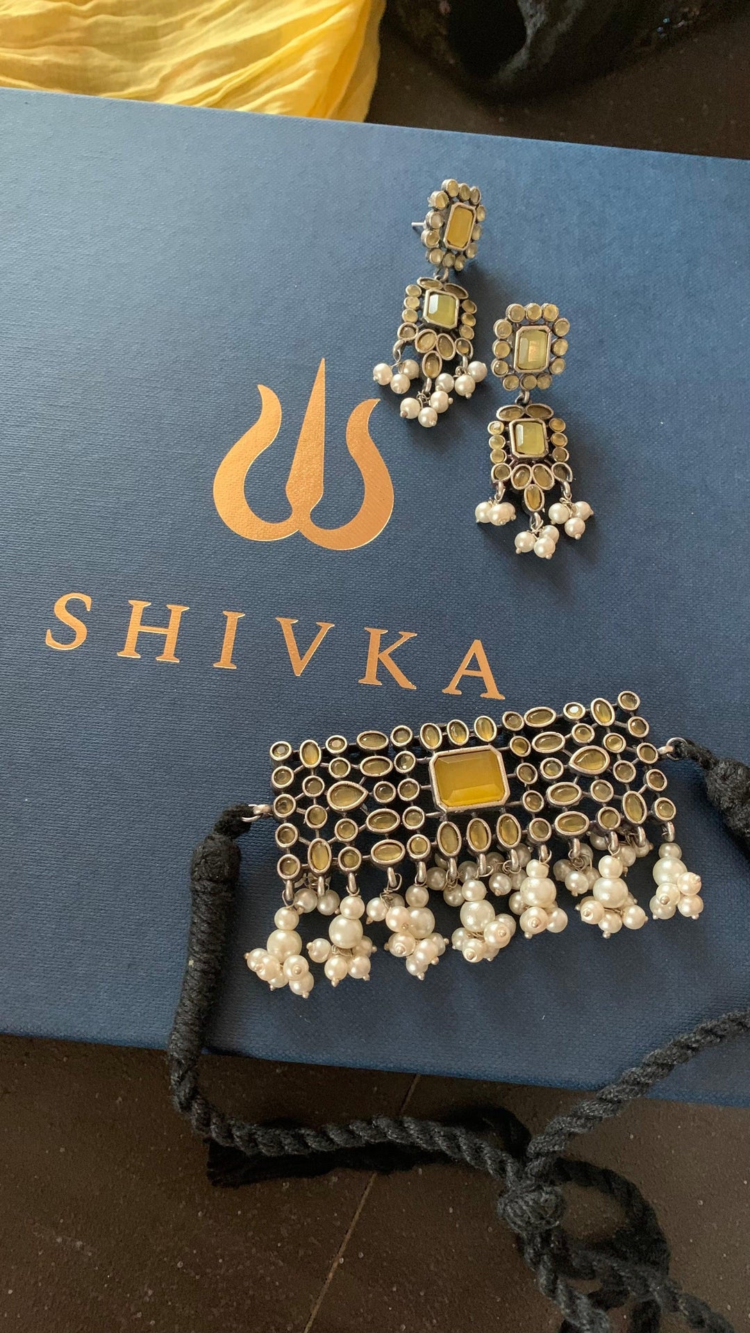 Vintage Stones Choker with Statement Earrings - SHIVKA