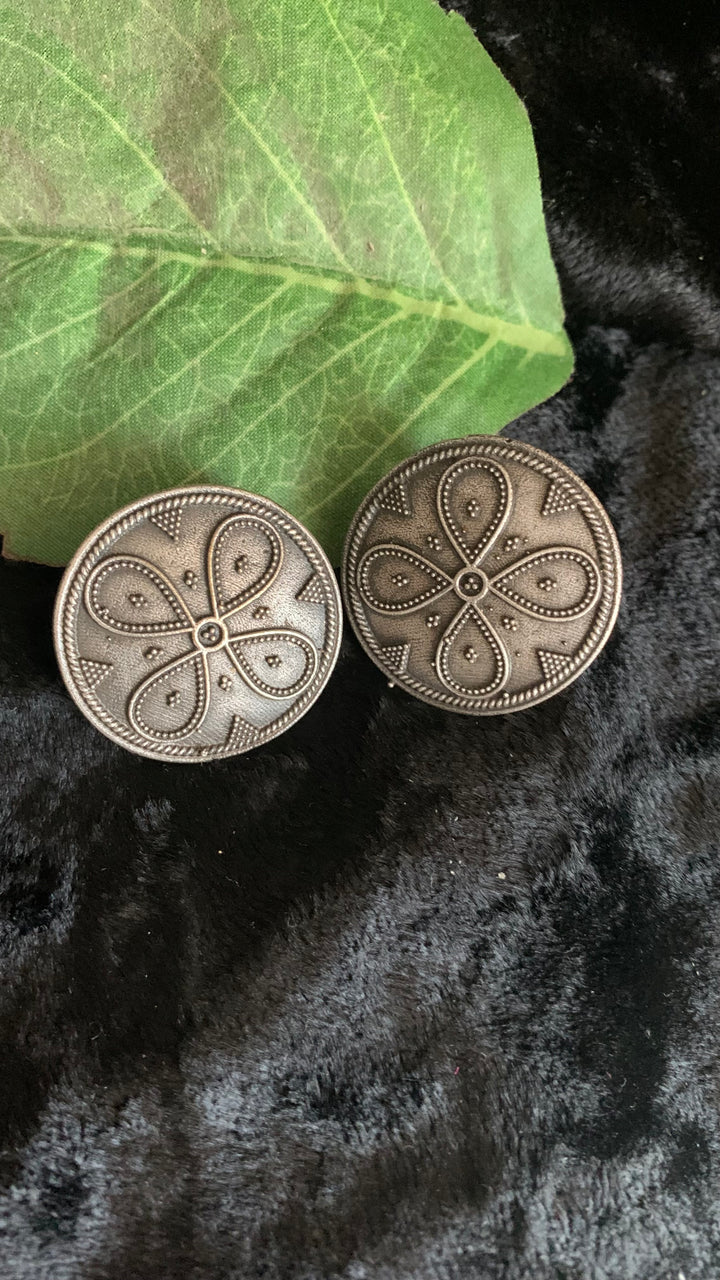 Elegant Carved Studs