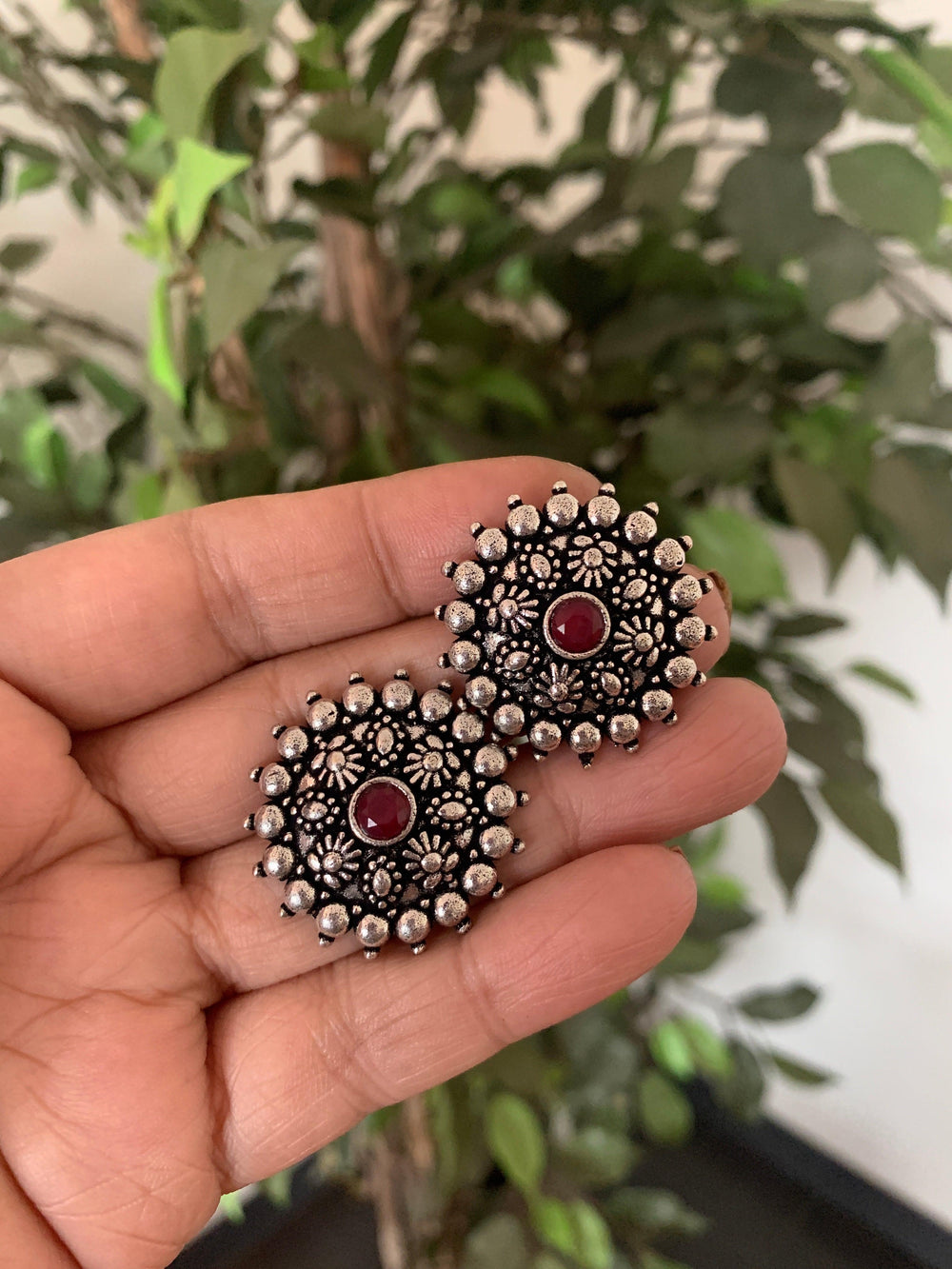 Vintage Studs - SHIVKA