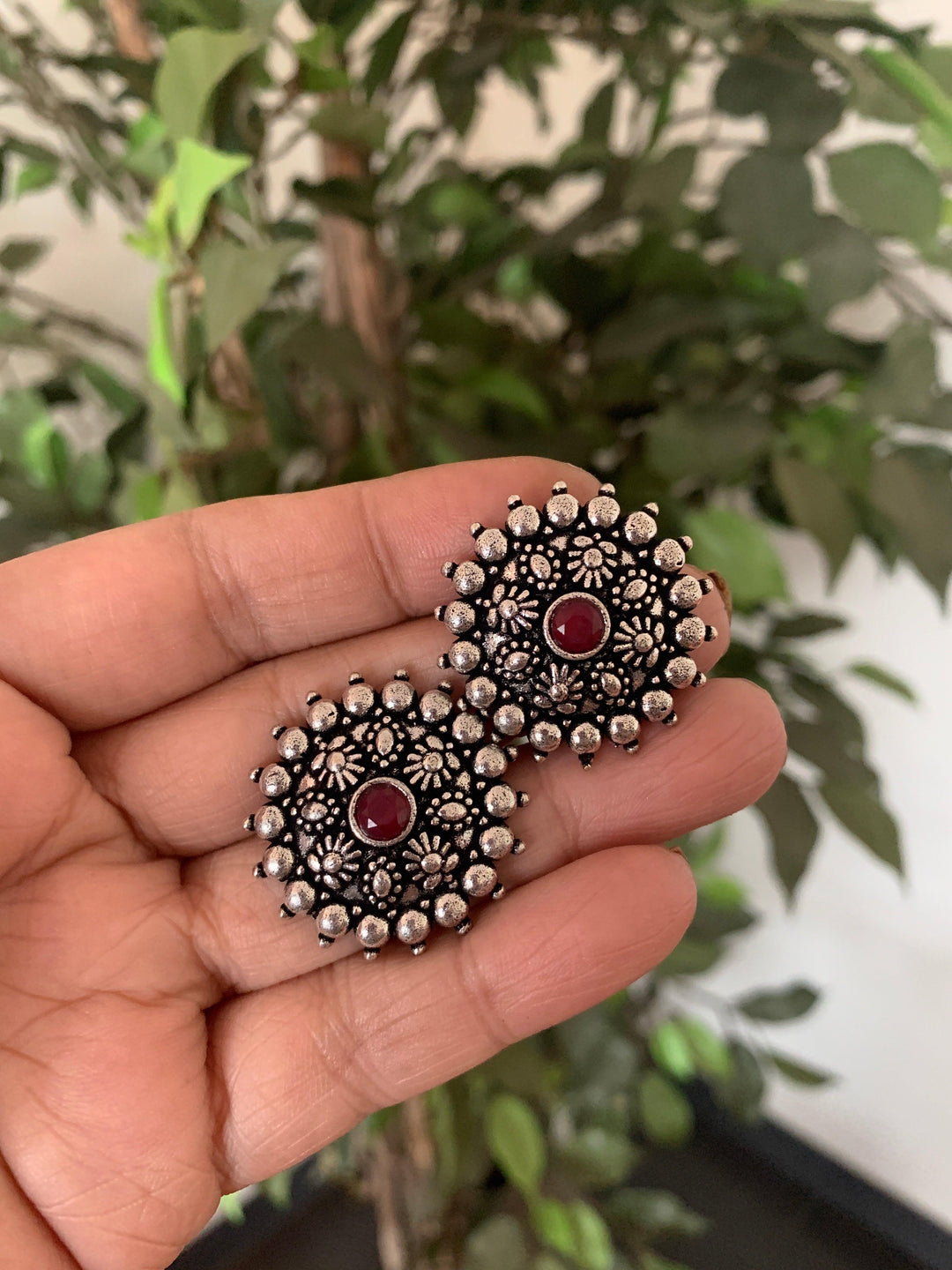 Vintage Studs - SHIVKA