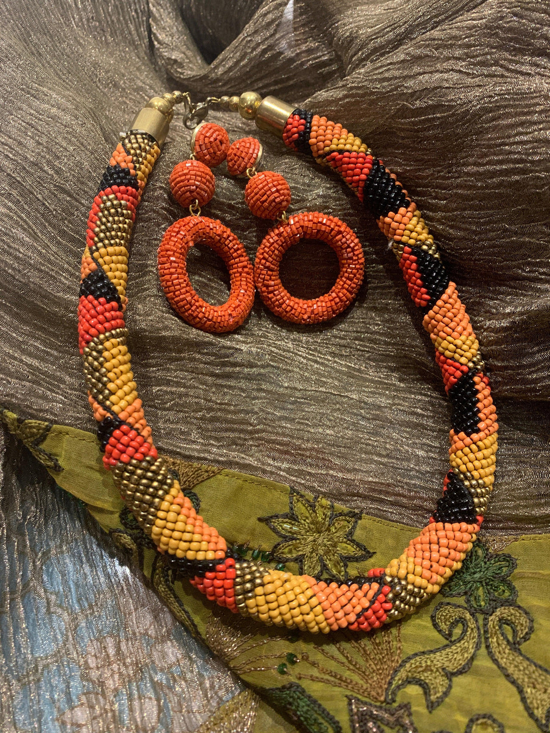 Statement Beaded Hasli Necklace with Earrings - SHIVKA