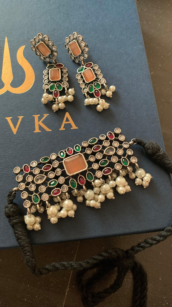 Vintage Stones Choker with Statement Earrings - SHIVKA
